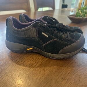 Dansko Vibram Paisley Womens size 37 Black Sneaker Hiking Waterproof